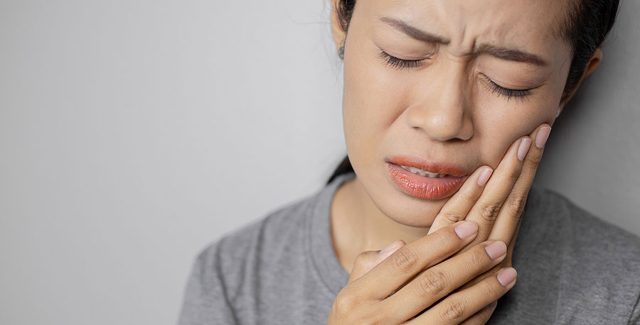 چه چیزی باعث دندان درد می شود؟ آیا خود به خود از بین می رود؟