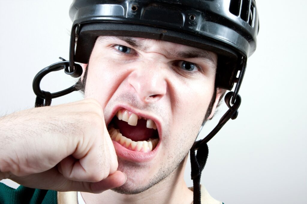آسیب های دندانی در ورزش
