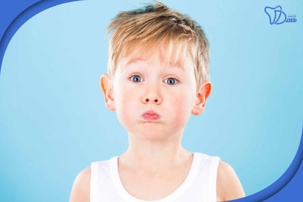 علت بوی بد دهان کودک چیست و بهترین روش درمان آن