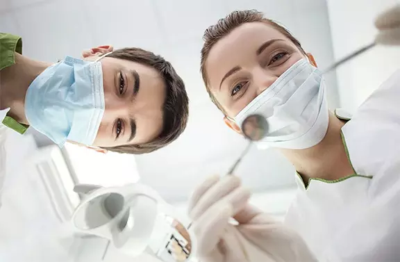 شرح شغل دستیار دندانپزشک